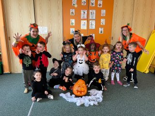 Halloween ve školce: Den plný masek, zábavy a strašidelné atmosféry